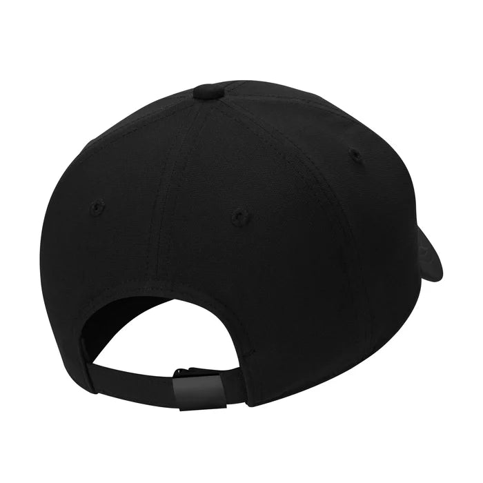 Nike Dri FIT Club Structured Metal Logo Cap